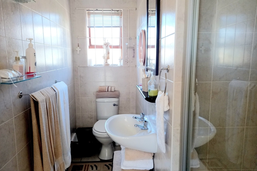 3 Bedroom Property for Sale in Vredenburg Western Cape